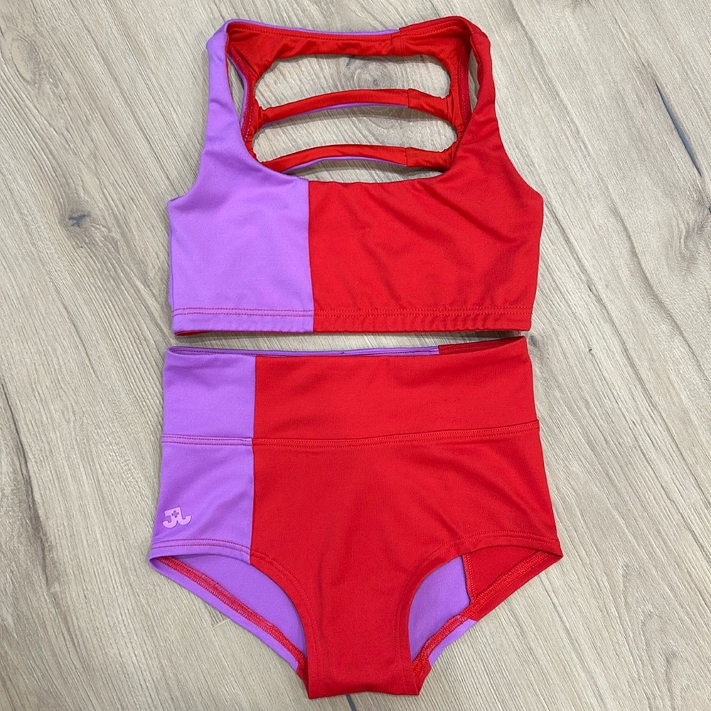Jo and Jax set